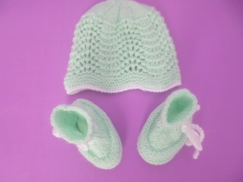 Newborn Unisex Outfit, Set of Cardigan Sweater, Pants, Beanie Hat and Booties, HandKnitted with Soft Hypoallergenic Acrylic Baby Wool image 7