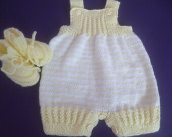 Unisex Baby Romper Outfit, Set of Romper and Booties, Hand Knitted with Soft Hypoallergenic Wool.