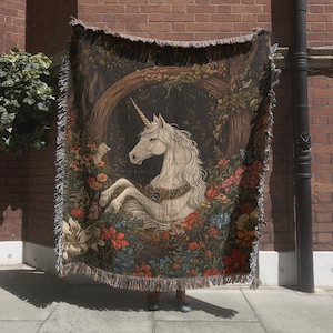 Medieval Unicorn Tapestry, Historical Vintage Unicorn Tapestries, Whimsical Renaissance Wall Decor, Hand Woven Blanket, Medieval Wall Art