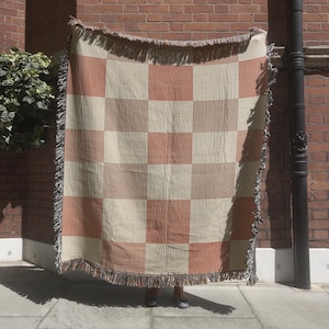 Pink & Beige Checkered Woven Tapestry, Abstract Blanket, Minimalistic Atristic Wall Hanging, Earthy Tones Checkerboard Throw, Rustic Decor
