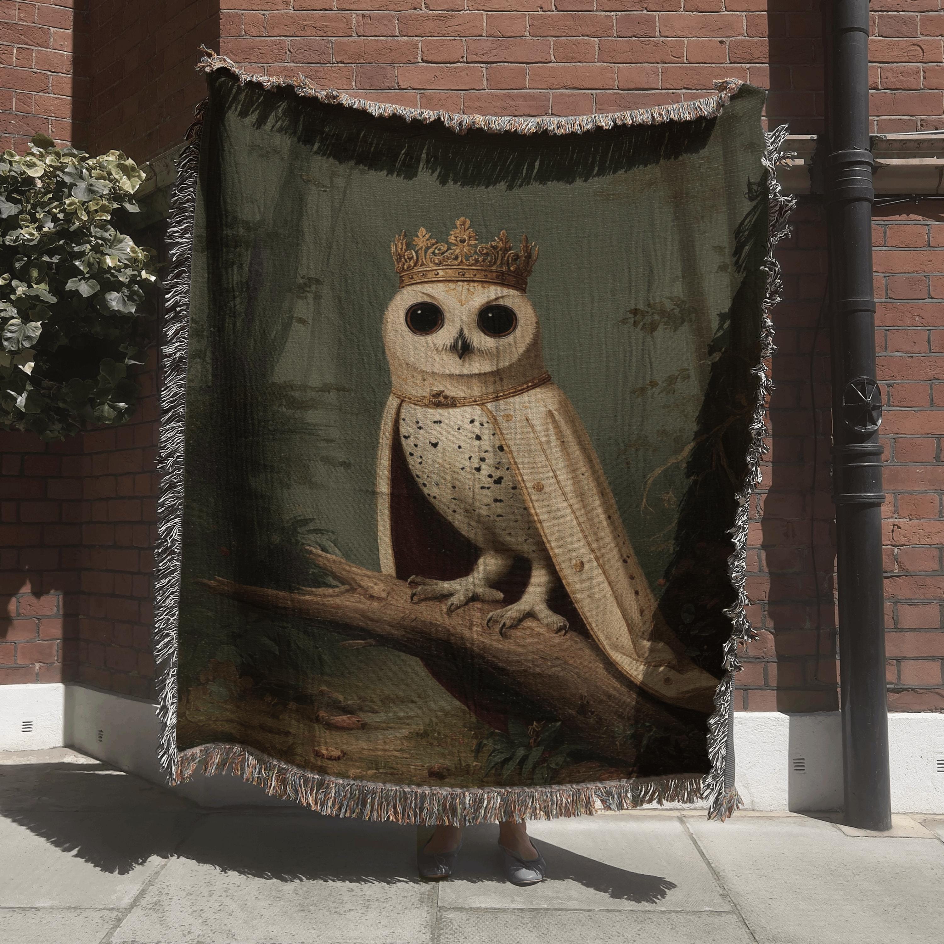 Royal Owl King Wall Tapestry; Medieval Fantasy Animal Woven Blanket; Surreal Fairytaile Throw