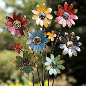 Sculpture de jardin vintage fleurs sauvages en métal multicolore - piquet de jardin