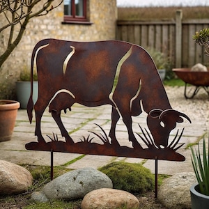 Vaca pastando en una granja - Estaca para jardín