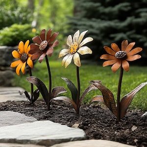 15 ""Set mit 3 rustikalen Metallwildblumen-Gartensteckern - Gartenstecker."