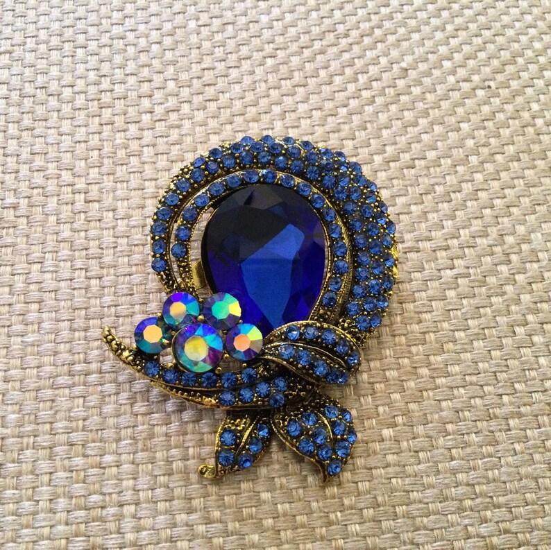 Beautiful Blue Gold Pin/brooch With Large Center Rhinestone Etsy