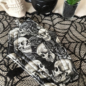 Skulls & Roses Coffin Pot Holder - Halloween Decor