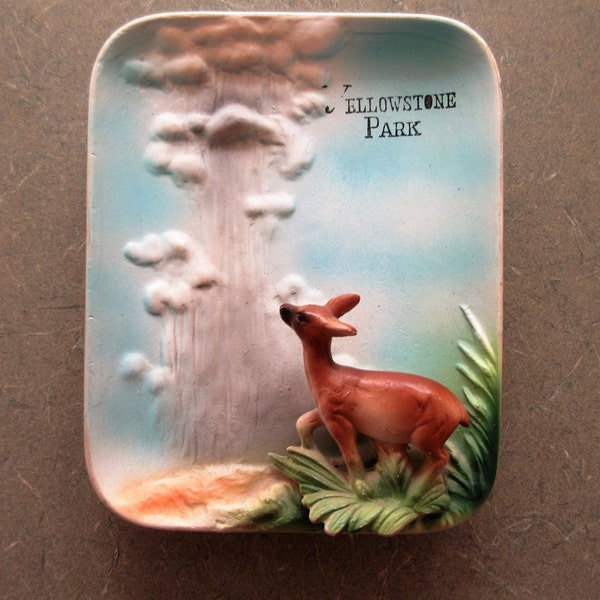 Vintage Plaque, Yellowstone Park Plaque, Ceramic Deer, Yellowstone Souvenir, Ceramic Hanging, National Park Souvenir, Woodland Picture