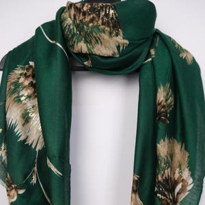 Elegant Green Dusty Miller flower Print Scarf, Year-round Women&#39;s Wrap, Cotton Blend Scarf, Women&#39;s Accessories, Gift For Her Birthday