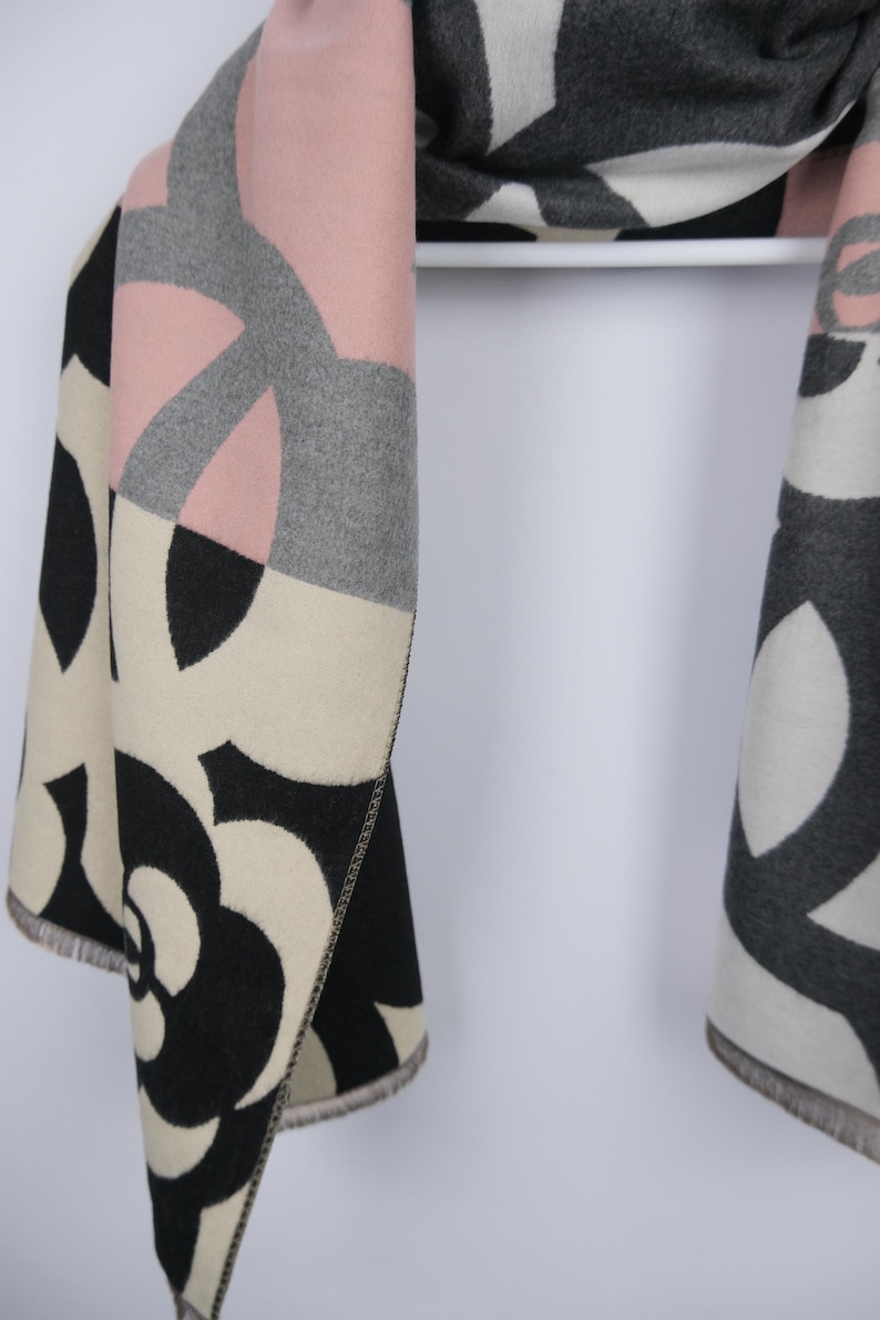 Geometric Pattern Railing Geometric Floral Print Cashmere Winter Scarf in Black Pink and Grey ...