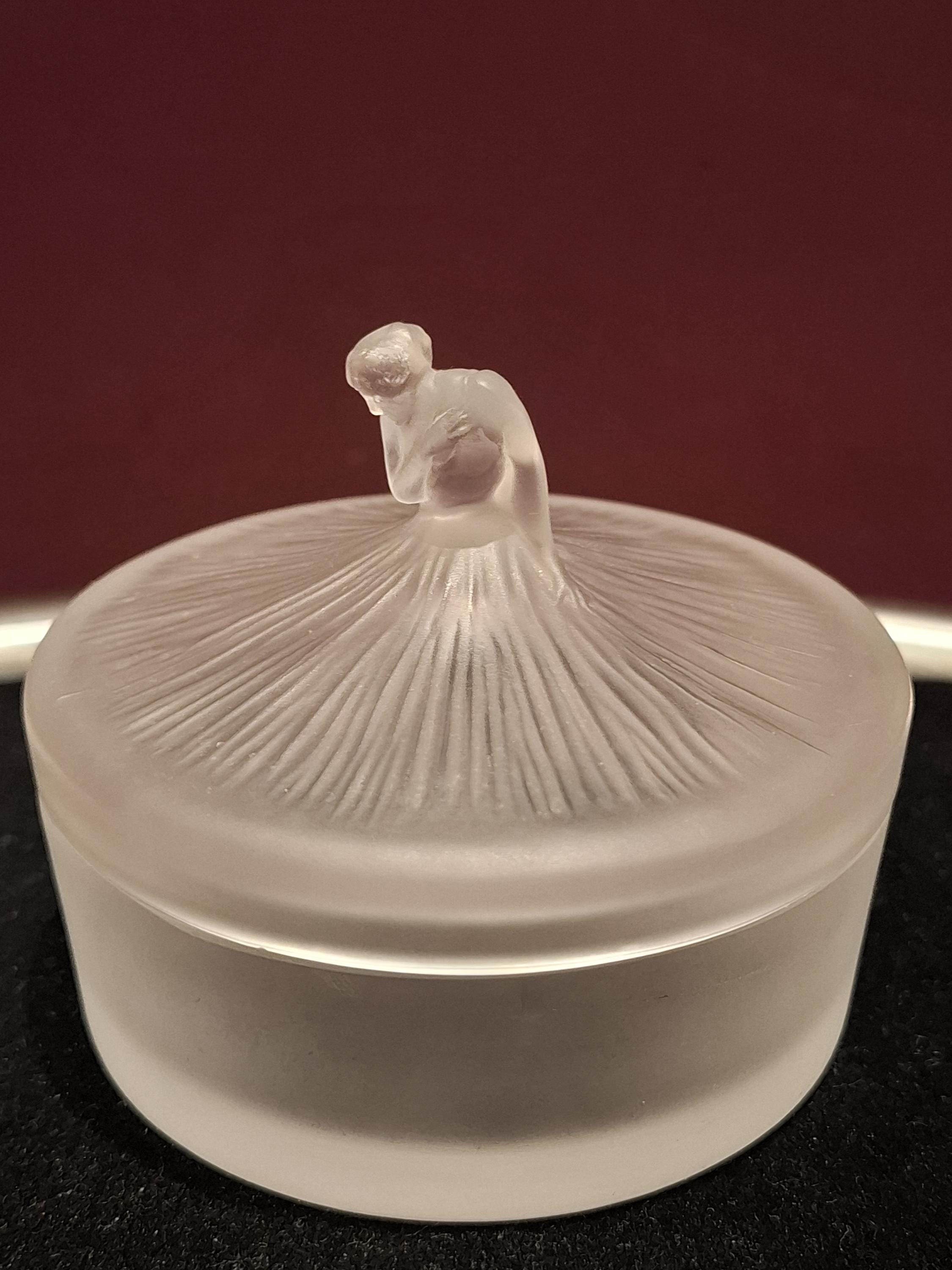 ラリック デガ バレリーナ フロステッドクリスタル ラウンド パウダー