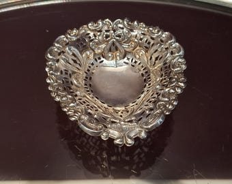 Beautiful  Antique VICTORIAN Hallmarked STERLING SILVER Fretwork Pierced Heart Shaped Bon Bon or Pin Dish by Deakin & Francis Ltd,  c1896