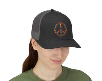 Cappellino snapback con margherite ricamate e simbolo della pace | Cappello da camionista hippie floreale