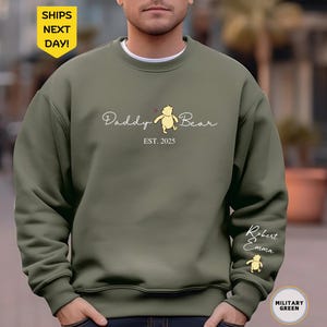 Personalized Daddy Sweatshirt, Custom Daddy Bear Sweatshirt Dad Est with Kid Name on Sleeve, Fathers Day Shirt, Gift for Father's Day
