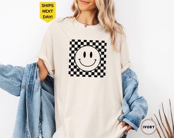 Smiley Face Shirt Comfort Colors®, Gift for her, Boho Shirt Girls, Smiley Face Checkered Shirt, Trendy Vintage Shirt, Happy Face Shirt
