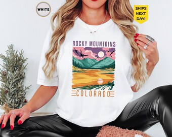 Comfort Colors® Rocky Mountains Shirt, Outdoor Hiker Tee, Retro Colorado T-shirt, Comfort Nature Graphic Tee,Oversized National Park T Shirt
