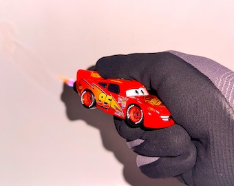 Aangepaste Lightning McQueen-aansteker – navulbare butaanaansteker voor autoliefhebbers, verzamelobject autocadeau, winddichte vlam