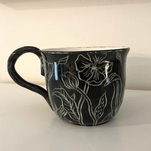 Small Sgraffito Floral Mug