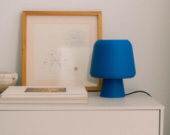 Lampa stołowa Myca, nowoczesny design, drukowana w 3D z recyklingowanego plastiku, dioda LED E14