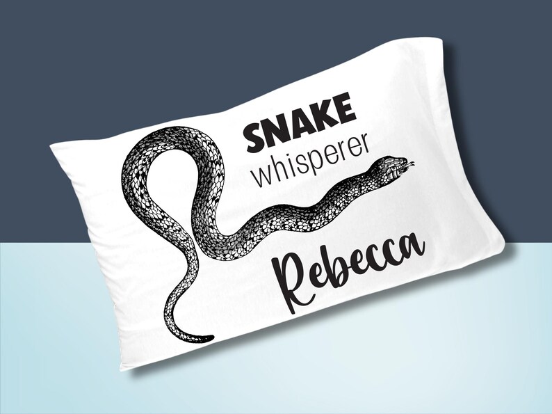 Taie d'oreiller serpent personnalisée, taie d'oreiller en python avec nom, literie personnalisée herpétologie Snake Whisperer, décoration de chambre à coucher, serpents, vintage image 6