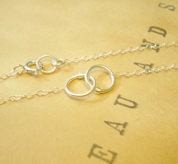 Tiny Links Bracelet - Two Small Interlocking Links on Delicate Chain