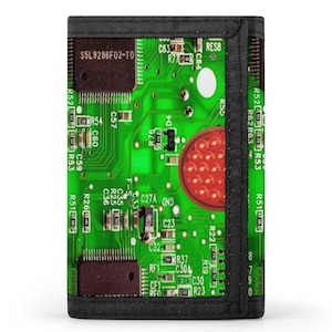 HIGH TECH Platine Super Geldbörse | Dreifachgefaltetes Design für Bargeld, Karten, Ausweis und versteckten Schlüsselring | Perfektes Techie Geschenk