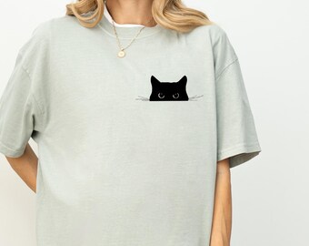 Pocket Cat Shirt, Cat Lover Pocket Tee, Funny Cat Shirt, Cat Shirt, Cat Mom Shirt, Comfort Tee, Cat Mom Tee, Cat Lover Shirt