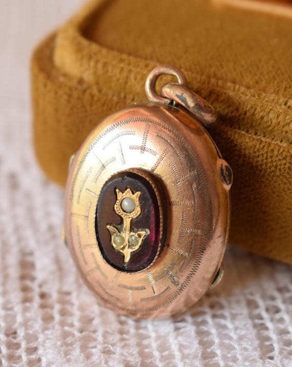 Antique Victorian Locket Gold Plated Brass Photo Pendant Red Glass Garnet Cabochon Seed Pearl Opening Reliquary Engraved 19thC Gift