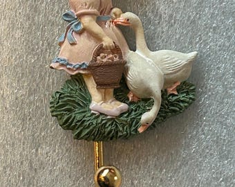 Country Notions Avon Collectible Decorative Hook Girl with Goose in original box