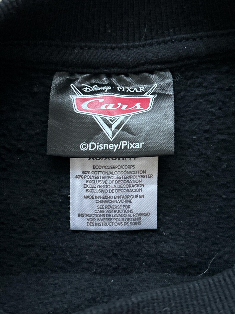 Sudadera negra de cuello redondo Rayo McQueen de Disney Pixar Cars (talla XS) imagen 3