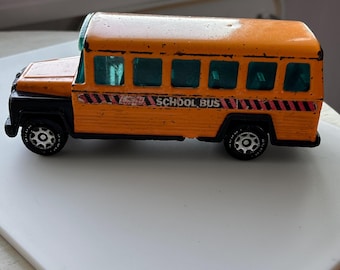 Little Yellow school bus Buddy L tinplate American bus. Japan 6.5”