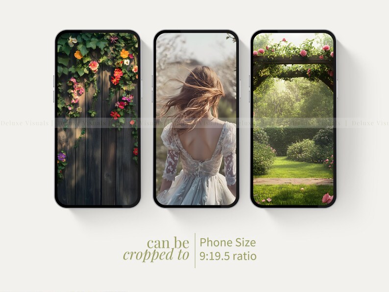 Op de afbeelding: Drie telefoon-scherm mockups met verschillende natuur-thema achtergronden. De eerste toont een houten hek met roze, rode en witte bloemen. De tweede toont een vrouw met lang bruin haar die een witte jurk draagt. De derde toont een groene boog die bedekt is met roze bloemen.