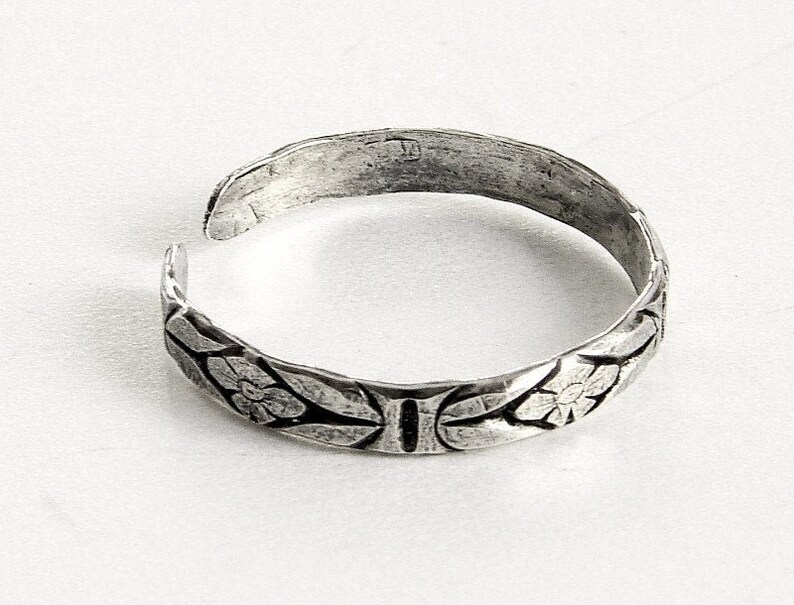 Sterling Silver Band Ring or ClosedToe Ring image 4