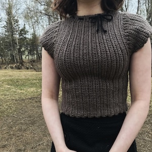 Simple Mock Neck Short Sleeve Crochet Sweater Pattern PDF (english) and Size inclusive