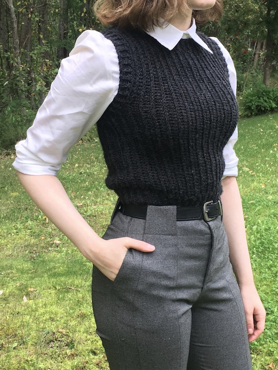 High-Neck Ribbed Crochet Vest Pattern PDF (english) and Size Inclusive