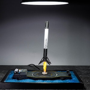 SpaceX Falcon 9 ship Space Rocket Scale Model For a Gift For a Space Geek for Engineer on shelf night lamp desk lamp for nasa fan LED custom