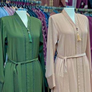 Elegant Everyday Abaya with Tassel Accents and Waist Belt – Get 10% Cashback on Your Next Purchase!