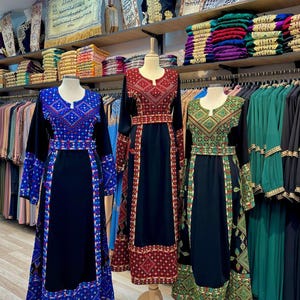 Traditional Palestinian Thobe with Kanaanite Embroidery – Heritage Design | Multiple Colors