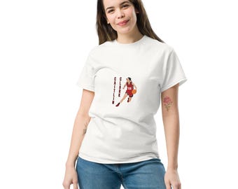 Camiseta unisex Caitlin Clark. Texto vertical.