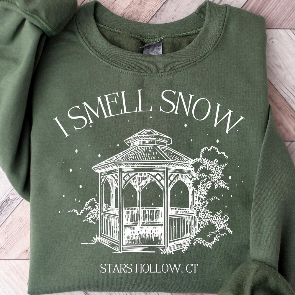 Christmas Shirt I Smell Snow Sweatshirt, Christmas Sweatshirt, Retro Christmas Gift, Christmas Show Tshirt, Womens Christmas Sweater, Christmas Party Shirts Christmas Crewneck