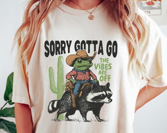 Vibes Are Off Comfort T-Shirt, Sorry Gotta Go Shirt, Retro Frog Tshirt, Funny Retro T Shirt, Graphic Tee, Funny Unisex Aesthetic Tshirt