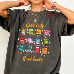 Teacher Shirts, Cool Kids Read Books Shirt, School Librarian T-shirt, Teacher Appreciation Gift, Reading Teacher Shirt, Book Lover Shirt
