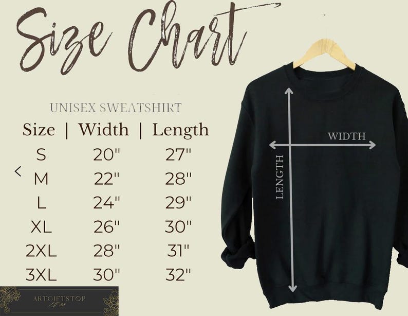 Op de afbeelding: Een zwart unisex sweatshirt op een houten hanger, met een maattabel aan de linkerkant. De tabel toont maten S tot 3XL, met breedte- en lengtematen in inches. De afmetingen van de sweatshirt worden met pijlen aangegeven.