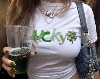 Glückliches Kleeblatt Patchwork Design Baby Tee, 90er Jahre Stil St Patrick's Day Shirt