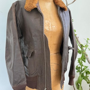 Vintage WWII U.S. Navy M-422A Flight Bomber Jacket | 1940s Leather Aviator Jacket