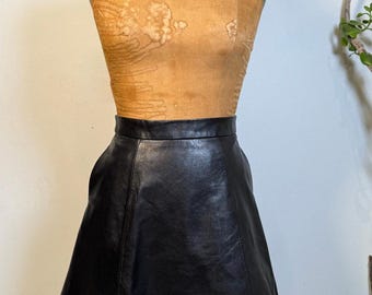 90er Jahre Schwarzer Lederminirock: Hohe Taille A-Linie Vintage Schlag