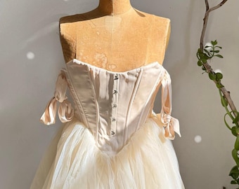 Off-Shoulder Ivory Tulle Mini Dress – Size 2, Romantic Short Party Dress with Full Skirt