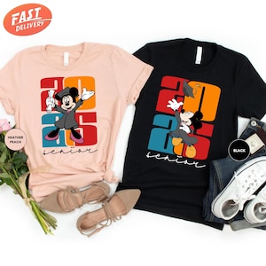 Camiseta de graduación de Disney 2026, camiseta de graduación de Mickey y Minnie, camiseta de último año de Disney, camiseta de la generación de 2026, camiseta de viaje de graduación de Disney, viaje familiar