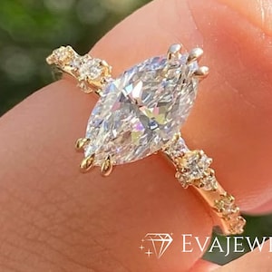 Vintage Marquise Cut Moissanite Engagement Ring - Solid Yellow Gold Marquise Cut Solitaire Cluster Wedding Ring - Luxury Anniversary Ring.