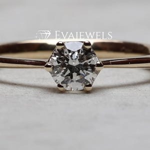0.50 CT to 1.00 CT Round Cut Lab Grown Diamond Engagement Ring, Round Cut Lab Grown Hexagon Shape Wedding Ring With 6 Prong Set Ring For Her