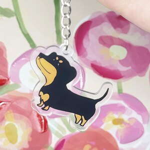 Cute Black Dachshund Dog Keychain – Handmade Acrylic Keychain, Brown Wiener Dog Charm, Perfect Gift for Dog Lovers
